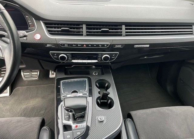 Audi SQ7 4.0 TDI quattro foto 10
