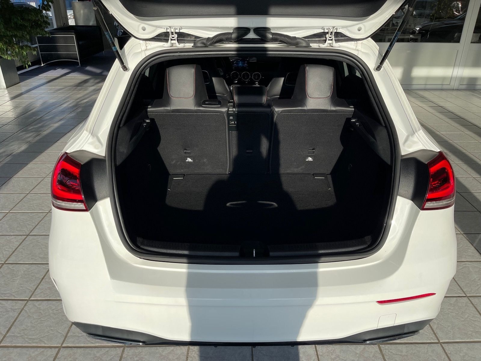 Mercedes-Benz A 180 d *LED*AppleCP*Sportsitz*AMG-Line* foto 18