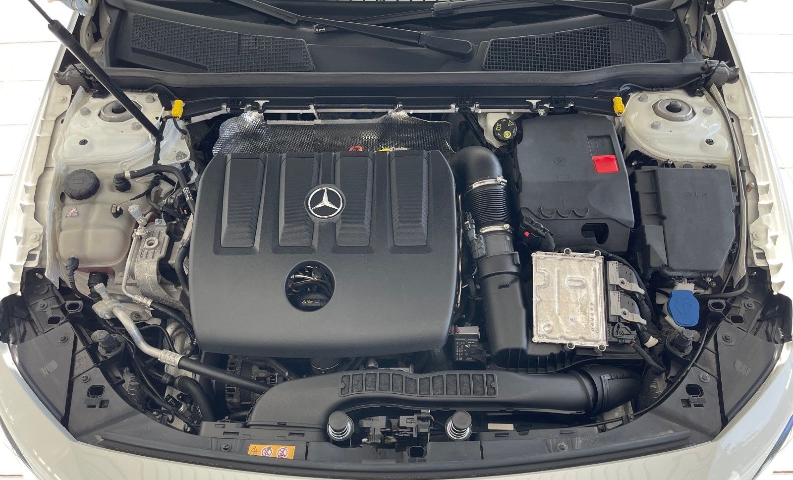 Mercedes-Benz A 180 d *LED*AppleCP*Sportsitz*AMG-Line* foto 20