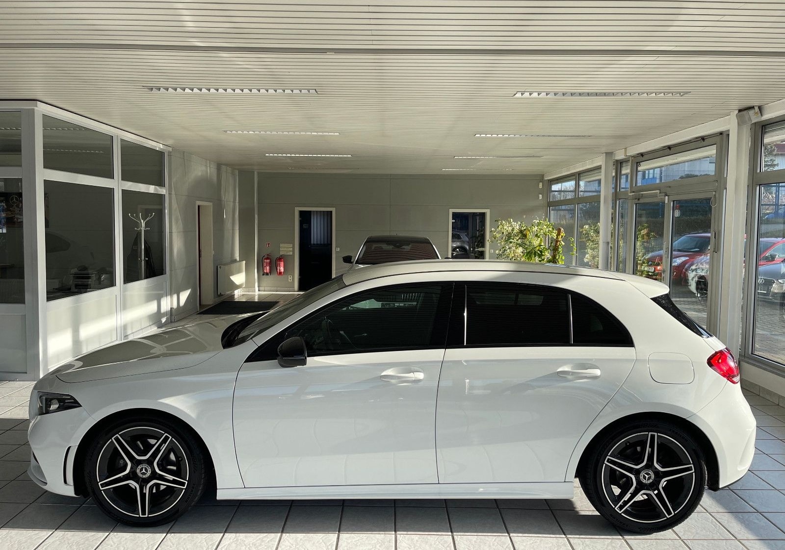 Mercedes-Benz A 180 d *LED*AppleCP*Sportsitz*AMG-Line* foto 8