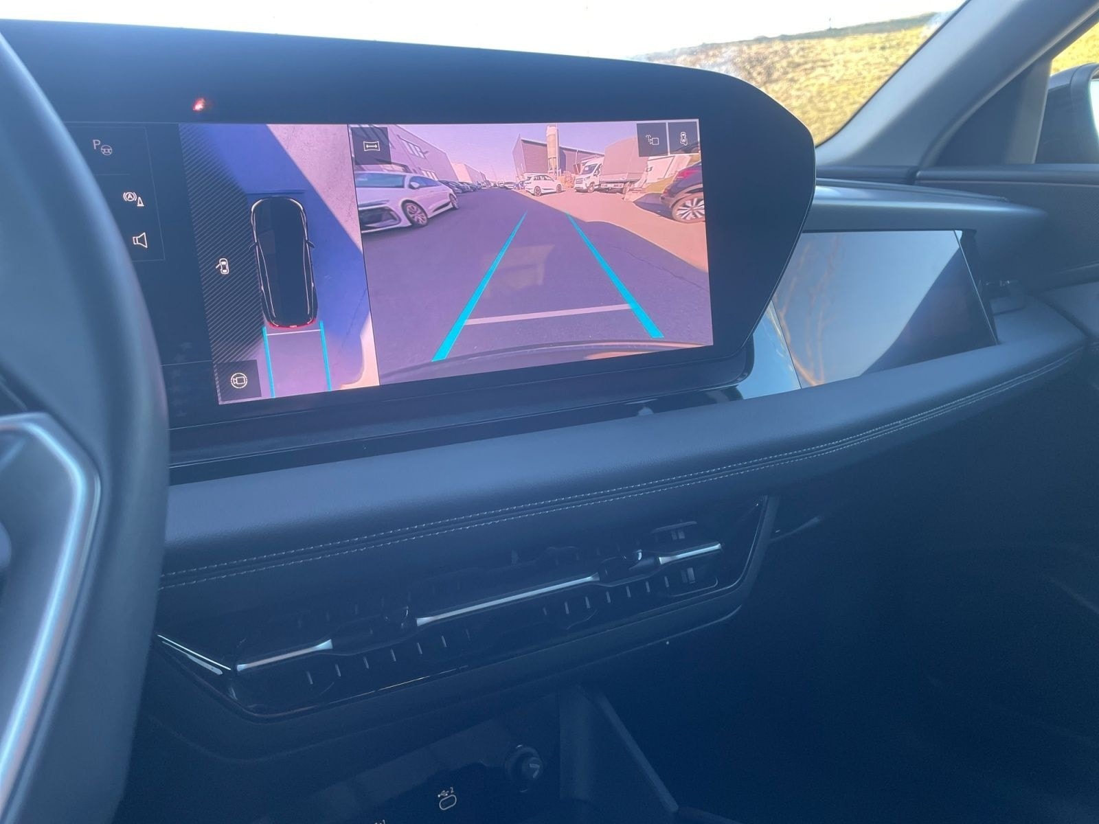 Audi Q6 e-tron QU S-LINE MATRIX+HuD+B&O+AIR+AHK+PANO foto 17