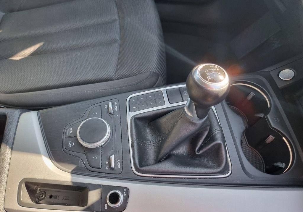 Audi A4 Avant 35 TFSI basis foto 18