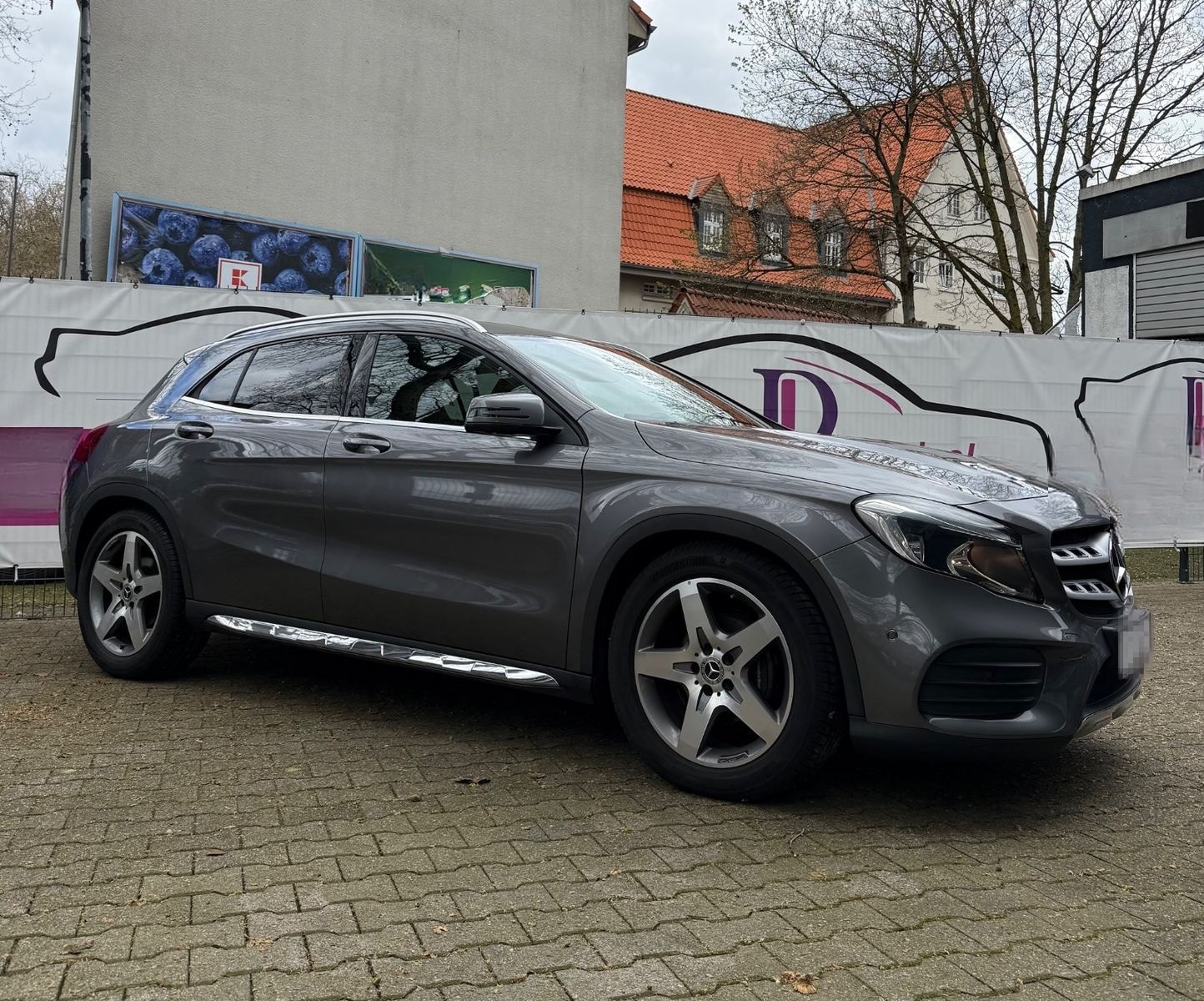 Mercedes-Benz GLA 200 AMG/Kamera/Automatik/Neu Inspektion foto 1
