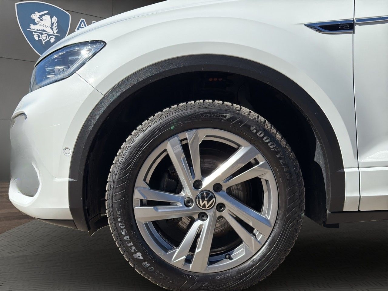 Volkswagen T-Roc 1.0 TSI R-Line ACC+PDC+LED+SPURASSIST+SHZ foto 10