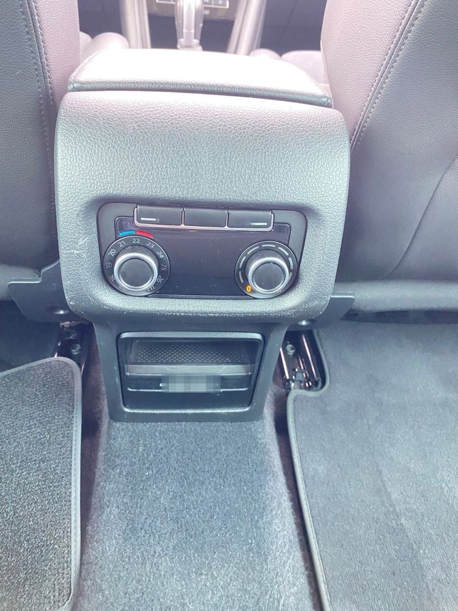Volkswagen Sharan Highline ,NAVI,XENON,ACC,SHZ,AHK,RFK,DAB foto 15