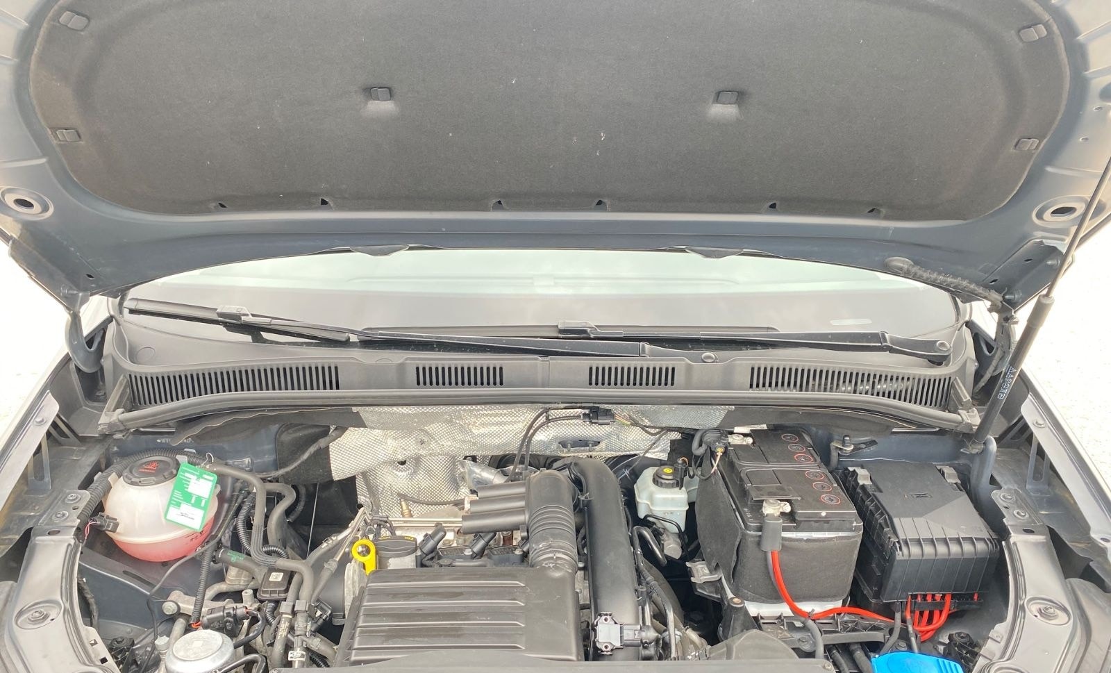 Volkswagen Sharan Highline ,NAVI,XENON,ACC,SHZ,AHK,RFK,DAB foto 22