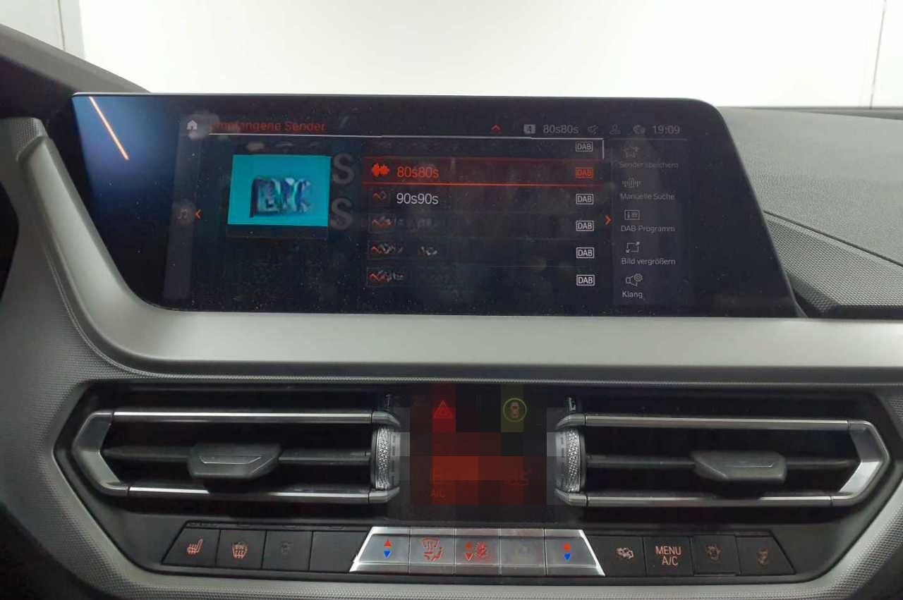 BMW 118d Aut. Advantage Navi SHZ LED foto 14