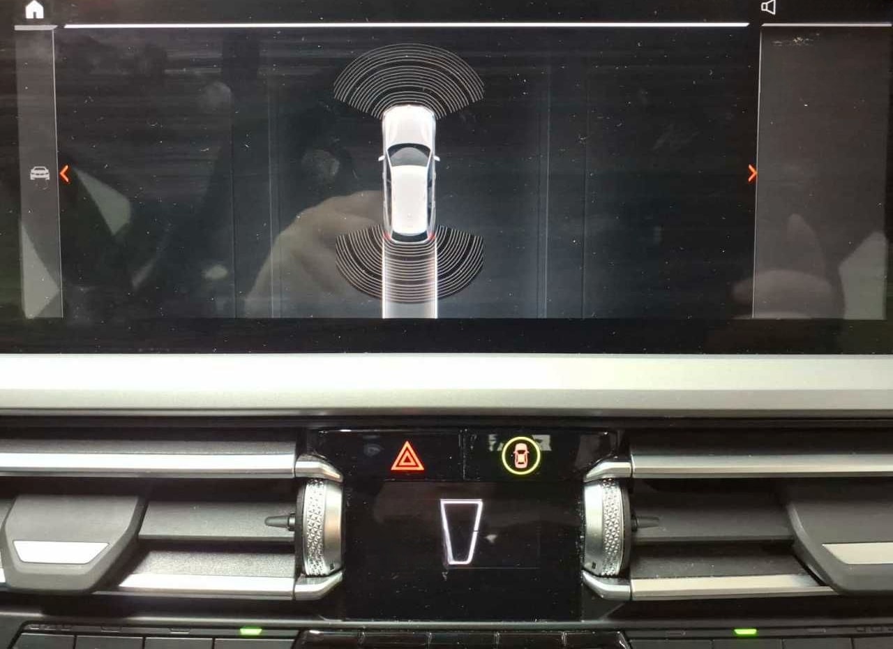 BMW 318d Touring Aut. Navi SHZ LED foto 13