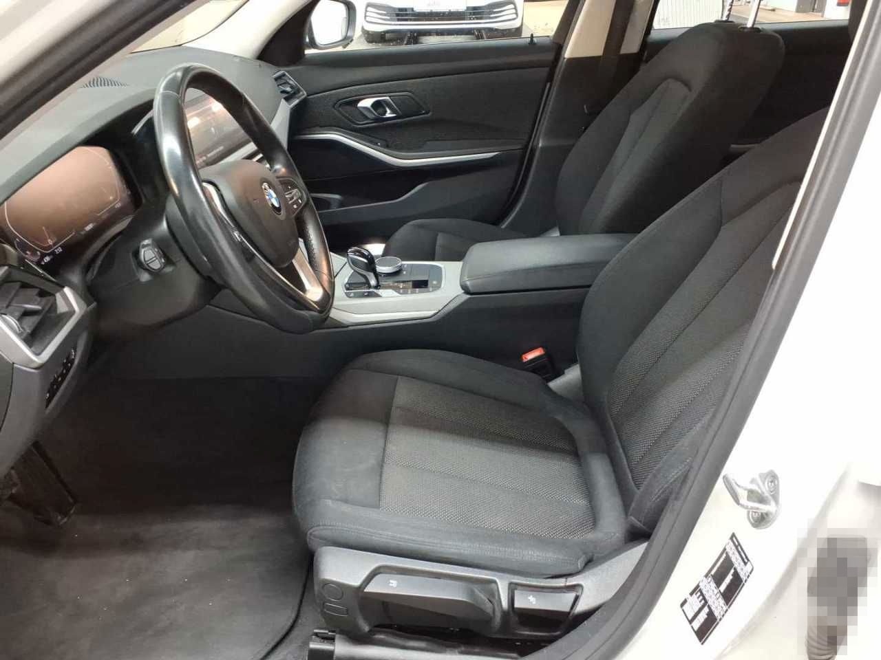 BMW 318d Touring Aut. Navi SHZ LED foto 3