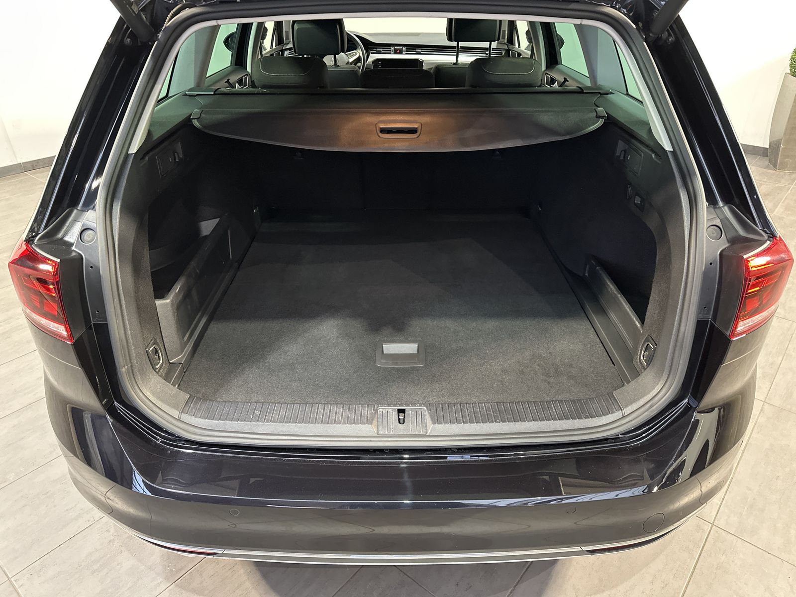 Volkswagen Passat Variant GTE NAV+LED+AHK+VCOCK+KAM+17ZO+PP foto 6