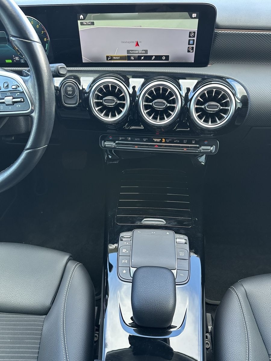 Mercedes-Benz A 250e Progressive NAV+KEYLESS+TEMPO+PARKASSIST foto 11