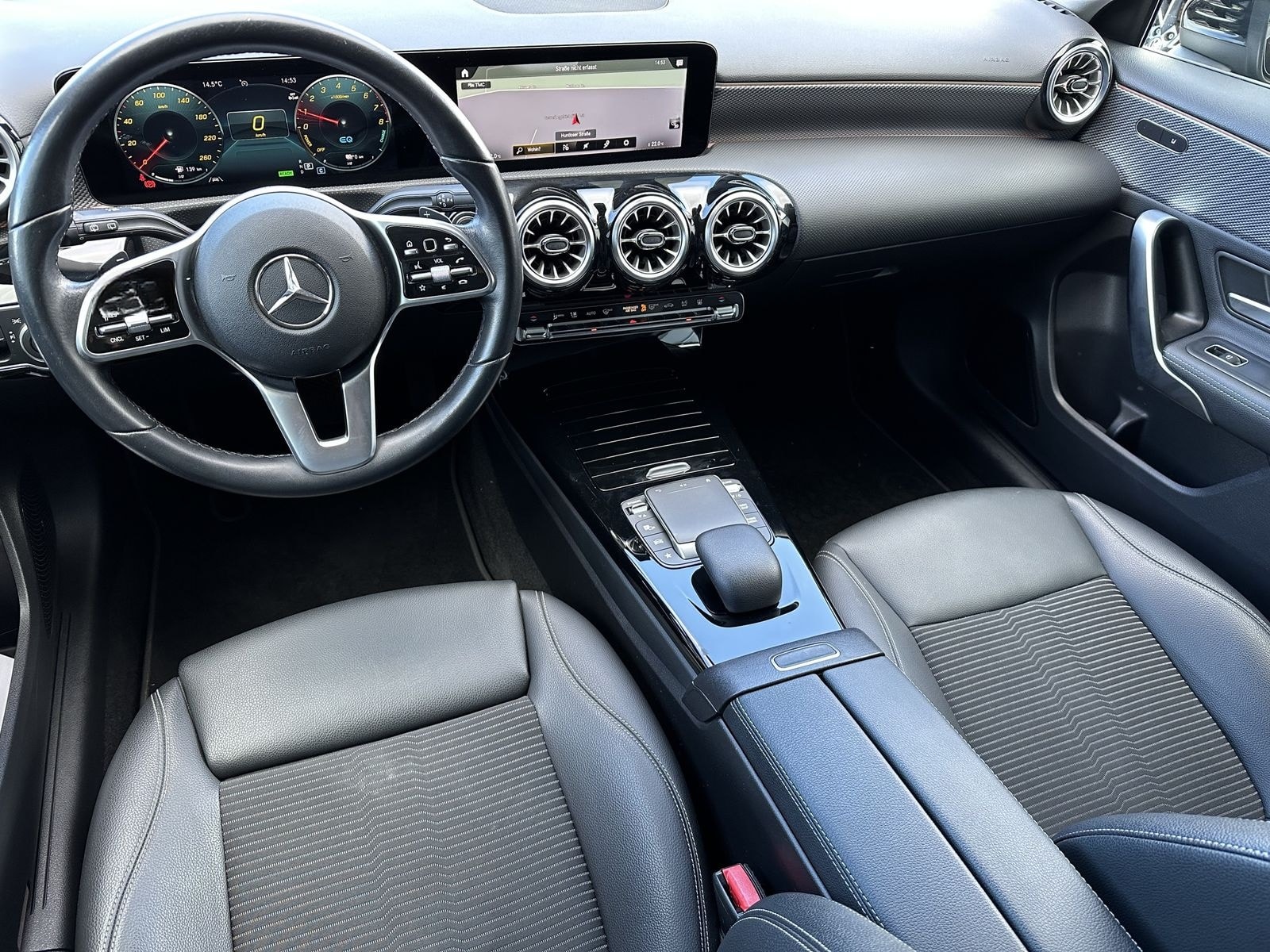 Mercedes-Benz A 250e Progressive NAV+KEYLESS+TEMPO+PARKASSIST foto 10