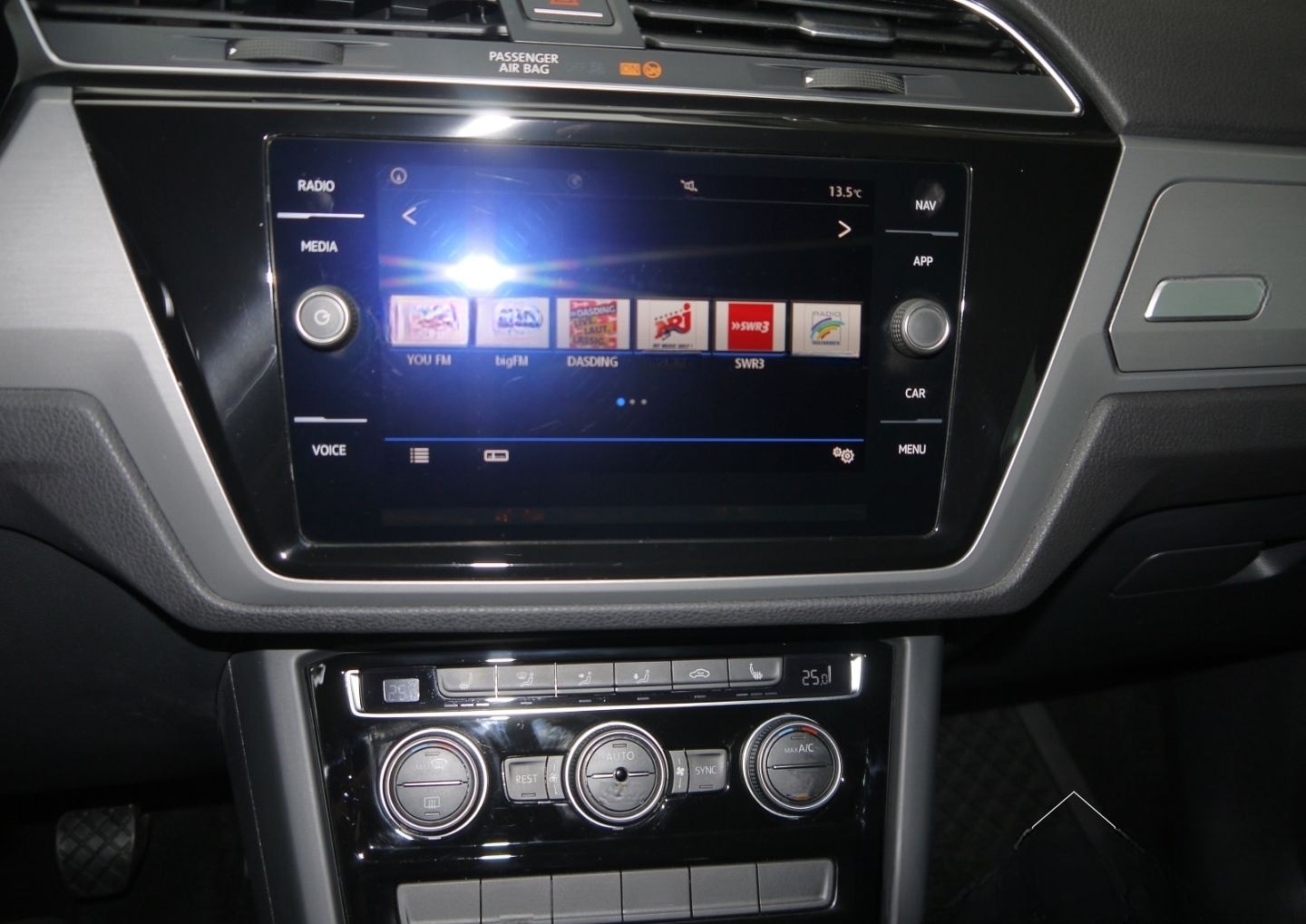 Volkswagen Touran 2.0 TDI Comfortline NAVI LEC ACC foto 11