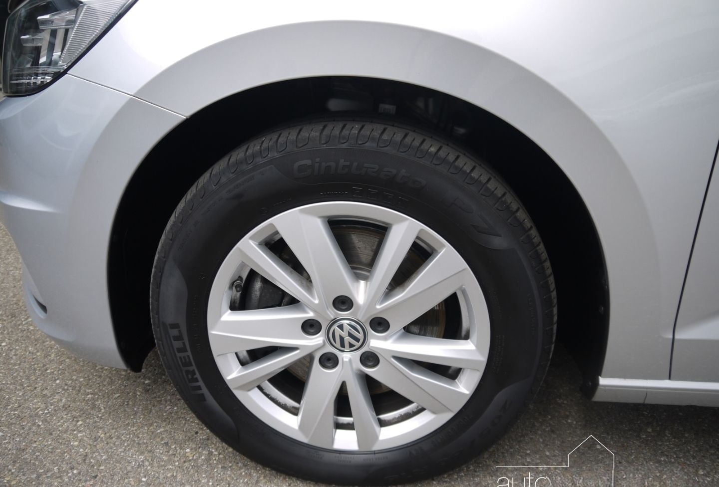 Volkswagen Touran 2.0 TDI Comfortline NAVI LEC ACC foto 15