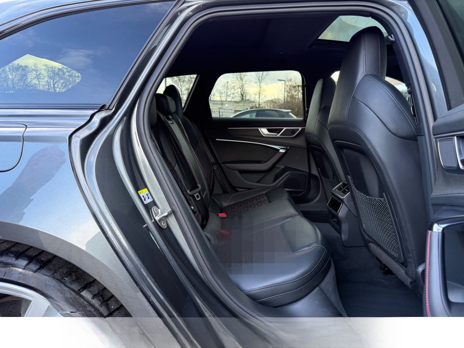 Audi RS6 Avant 4.0 TFSI quattro foto 17