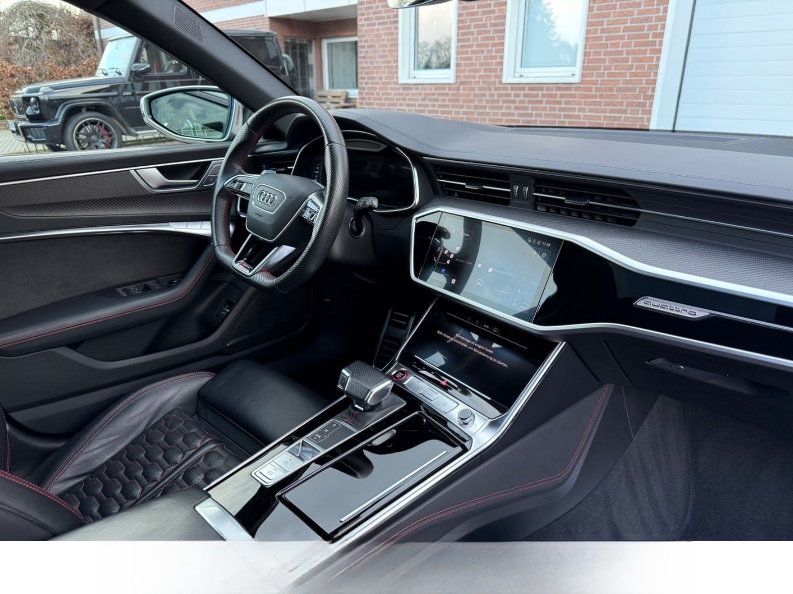 Audi RS6 Avant 4.0 TFSI quattro foto 23