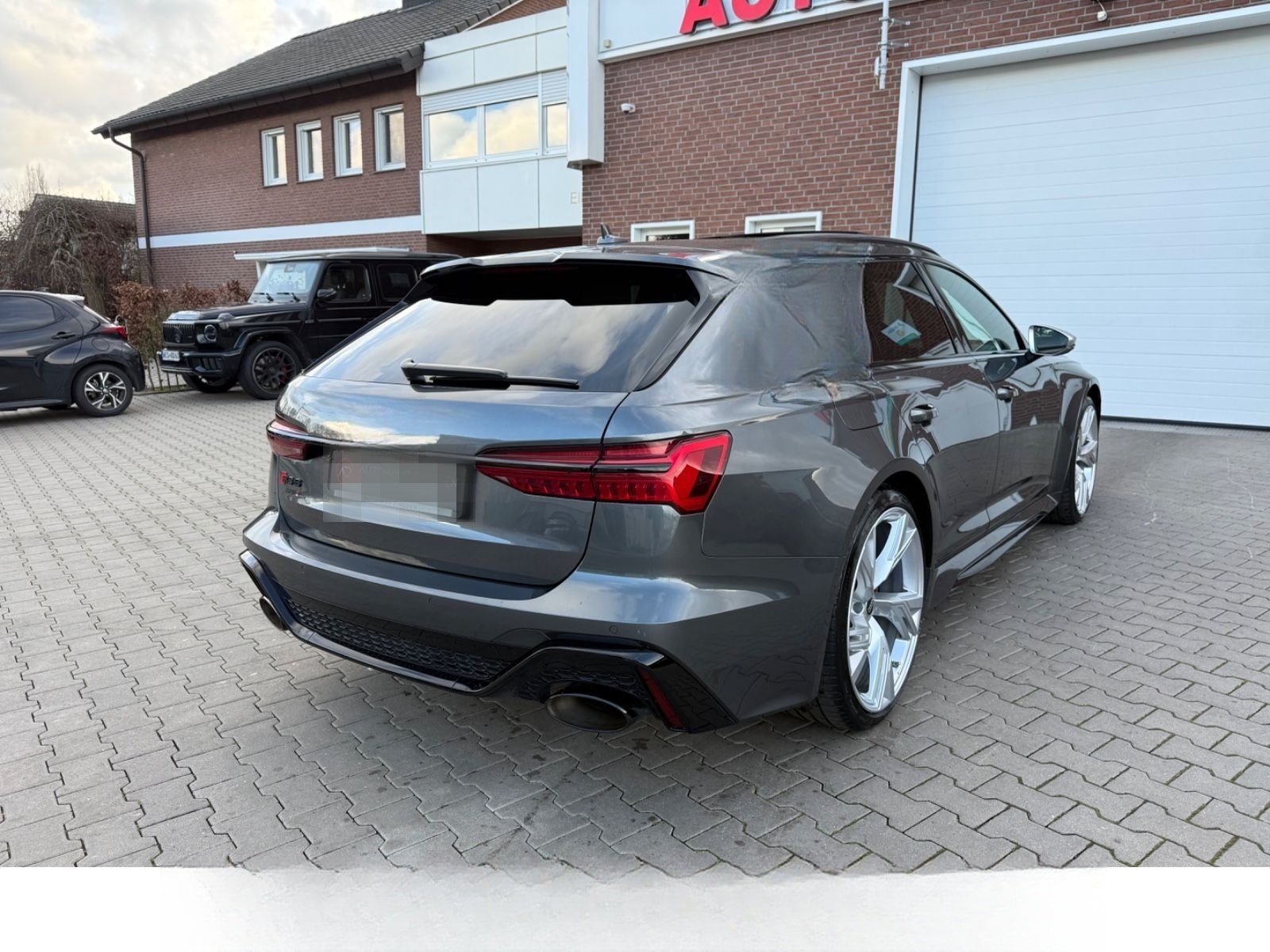 Audi RS6 Avant 4.0 TFSI quattro foto 7