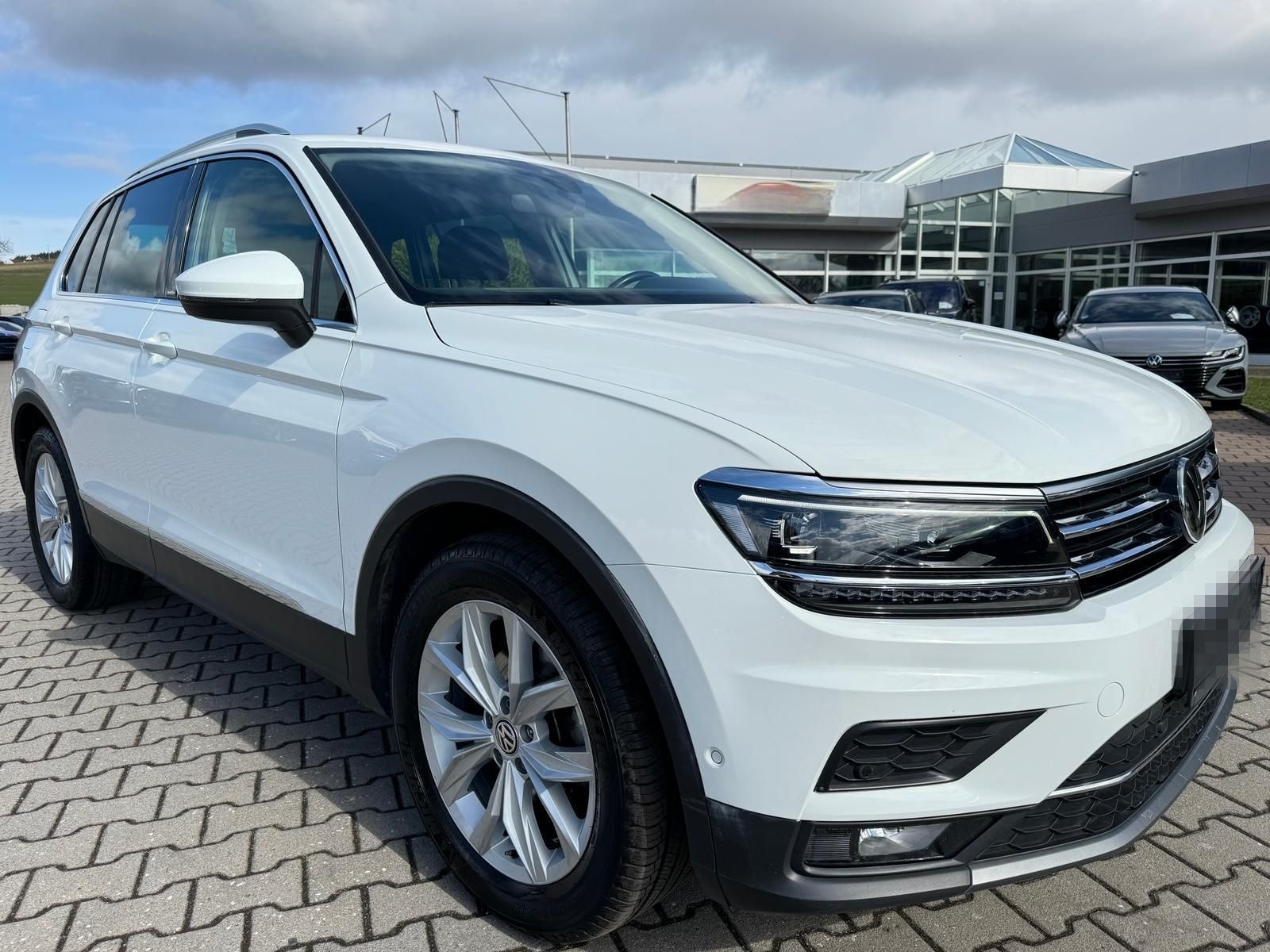 Volkswagen Tiguan 2.0 TDI Highline Virtual Kamera ACC Alu foto 6