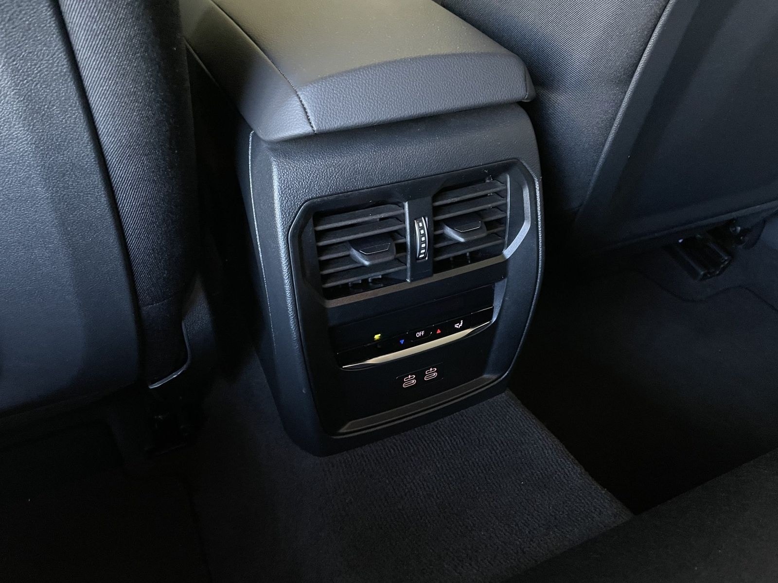 BMW 318i A Touring Navi|AHK|MFL|PDC|SHZ foto 11