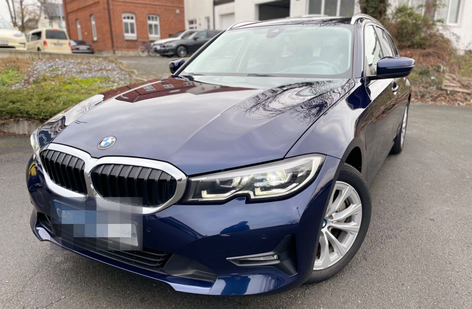 BMW 330e Advantage HeadUp PANO VirtuCock Kamera 1.Hd