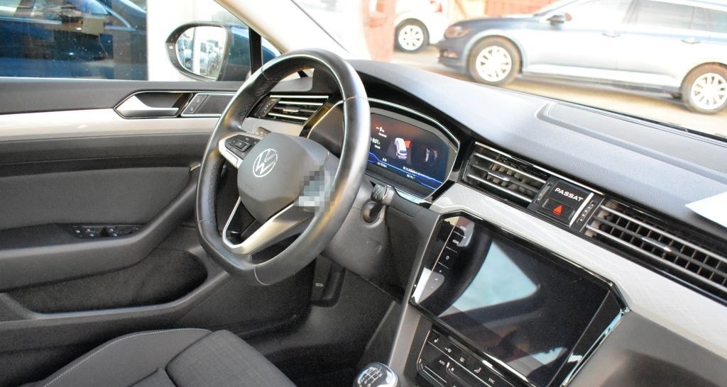 Volkswagen Passat Variant 2.0 TDI SCR Business LED-Scheinwe foto 7