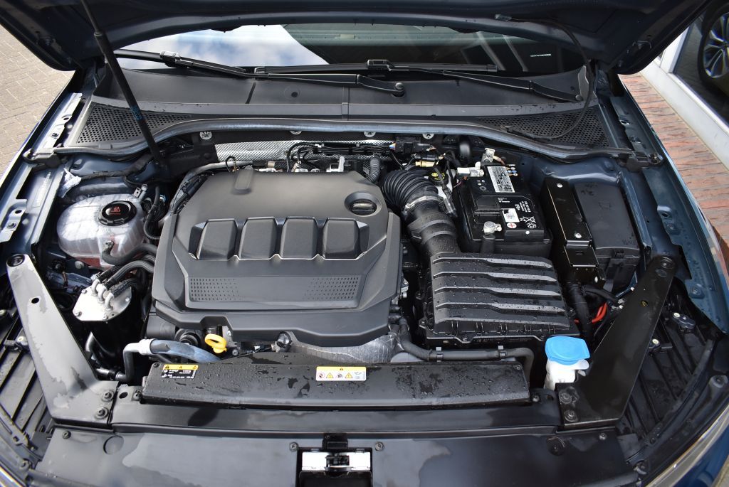 Volkswagen Passat Variant 2.0 TDI SCR Business LED-Scheinwe foto 9