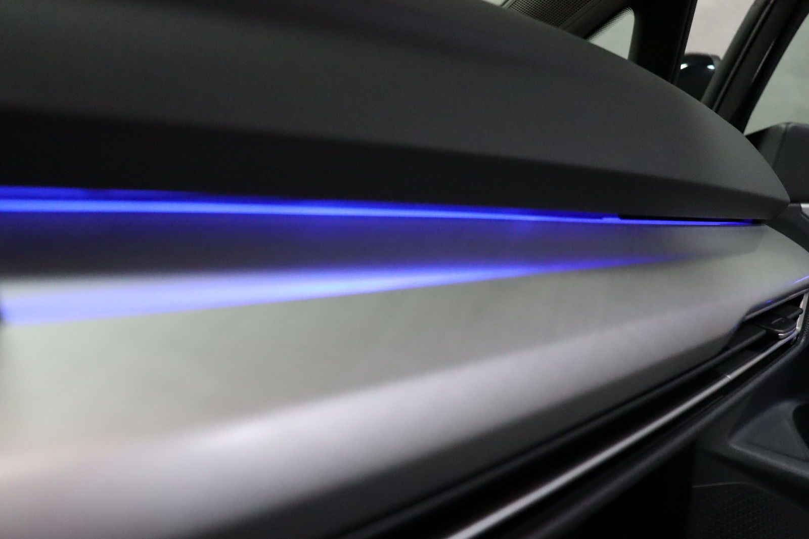 Volkswagen Golf VIII Variant 2.0 TDI DSG Life LED NAVI FLA foto 12