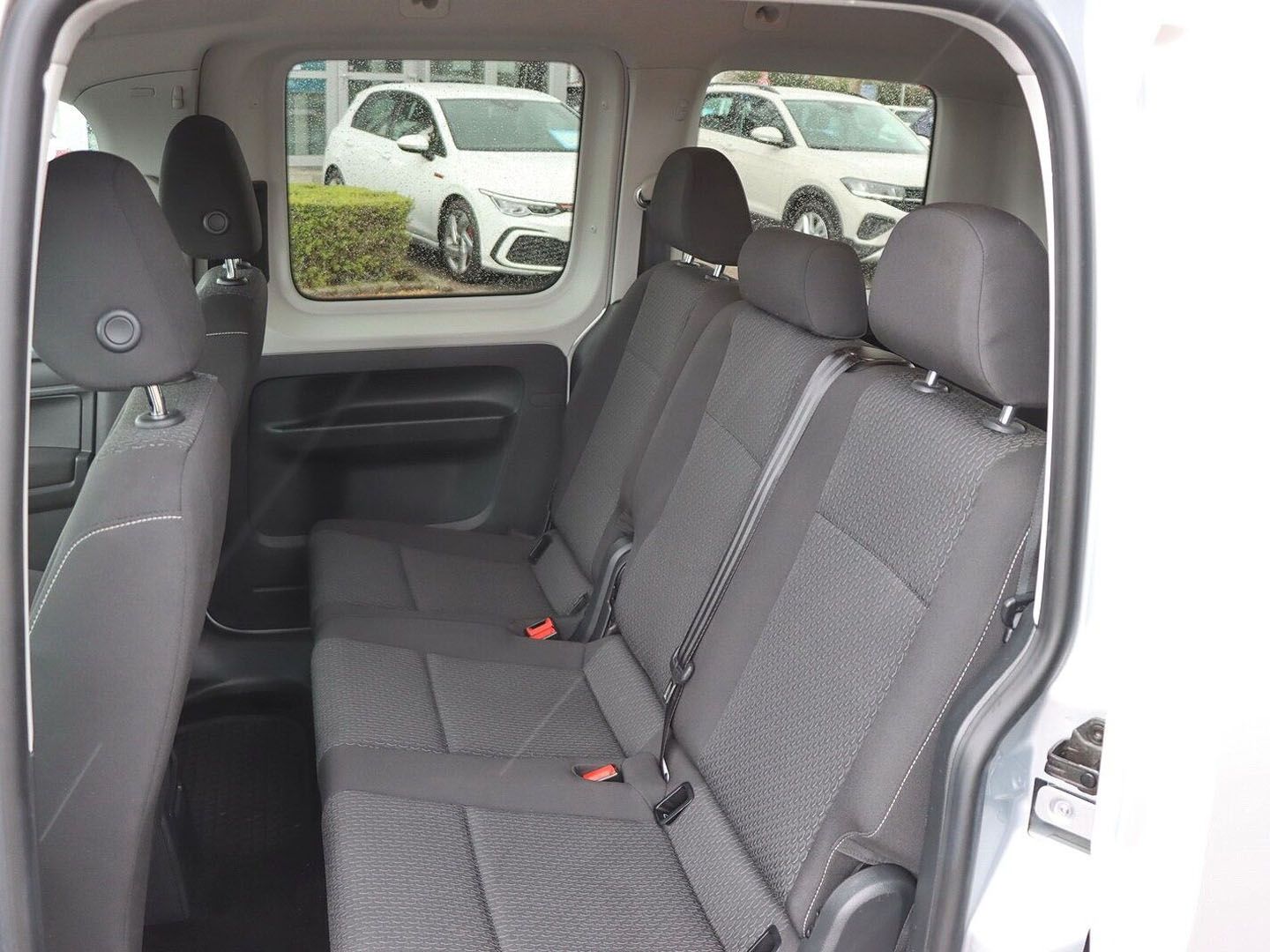 Volkswagen Caddy Trendline 2.0 TDI SCR ACC/AHK/NAVI/SITZHZ. foto 5