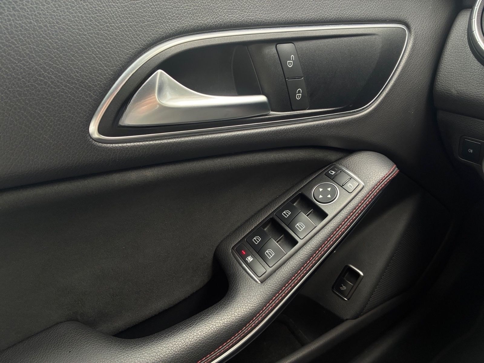 Mercedes-Benz CLA 250 AMG 1. Hd Ambiente*Navi*PDC*Sitzhzg*LED foto 15