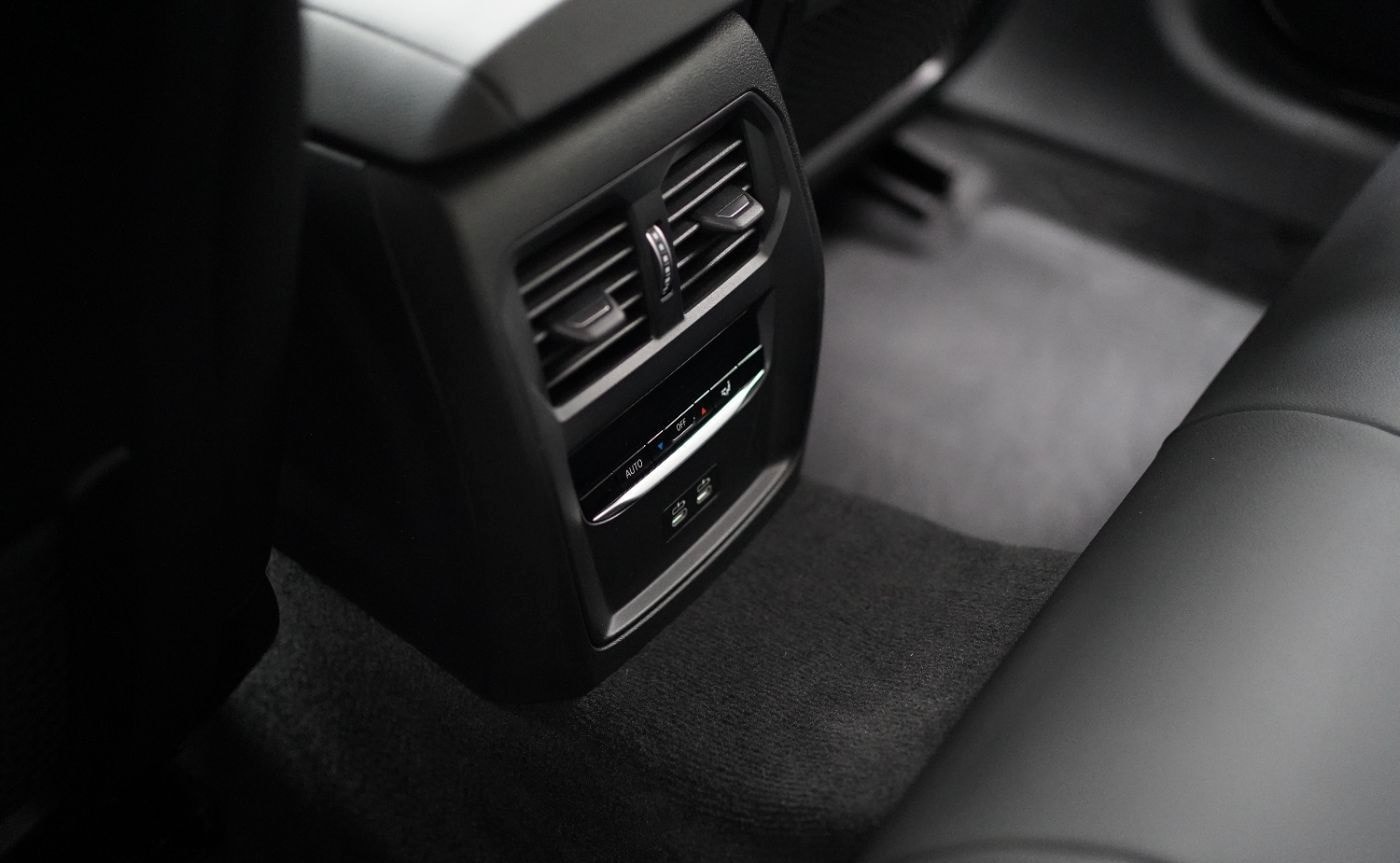 BMW 330e xDri Sport Line +HeadUp+Laserlicht+Komfortz foto 17