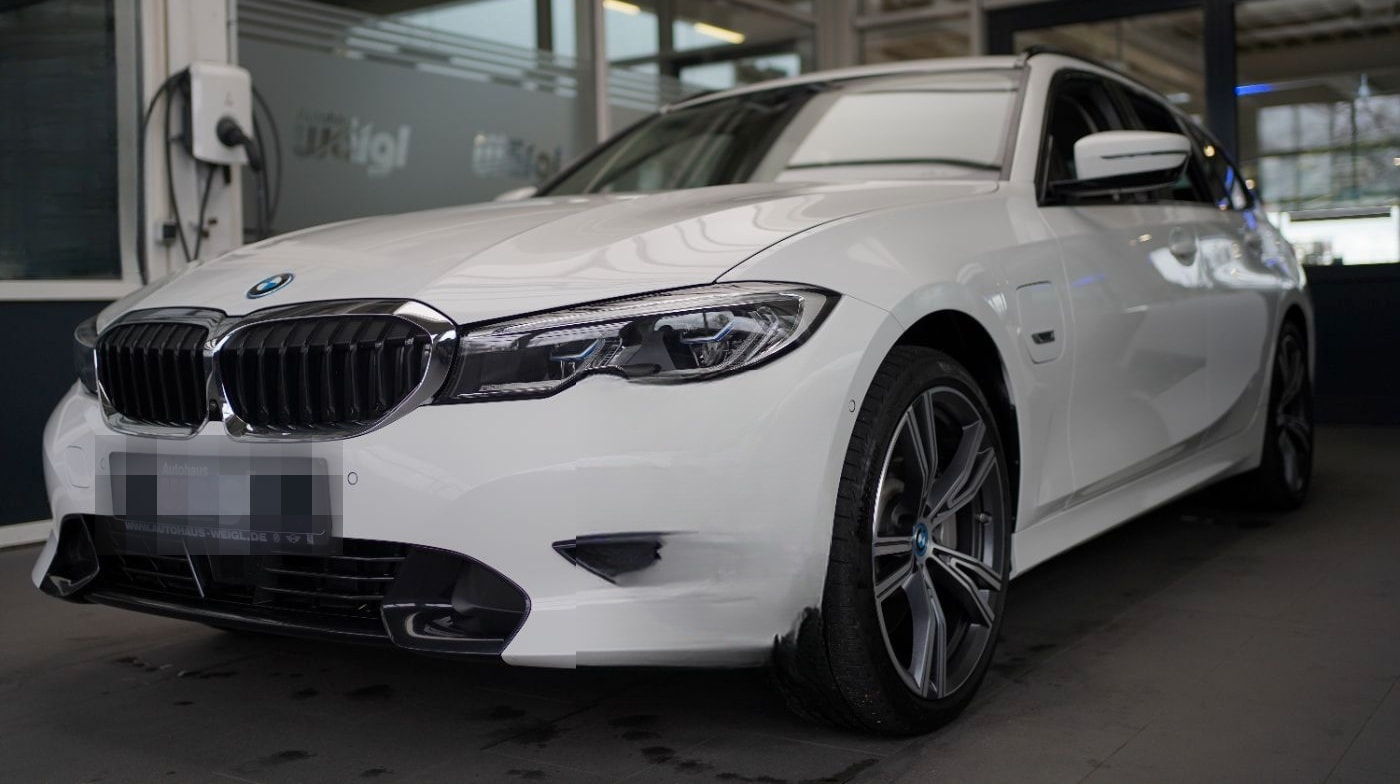 BMW 330e xDri Sport Line +HeadUp+Laserlicht+Komfortz foto 5