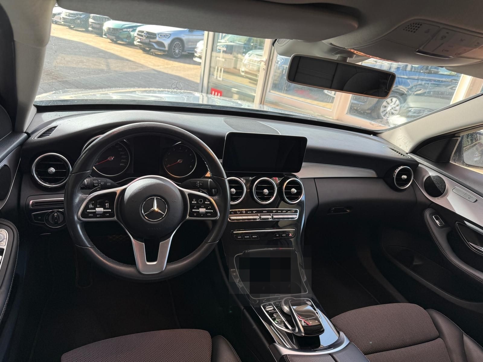 Mercedes-Benz C 180, Navi, Sitzh. Klimaautom., Kamera foto 11