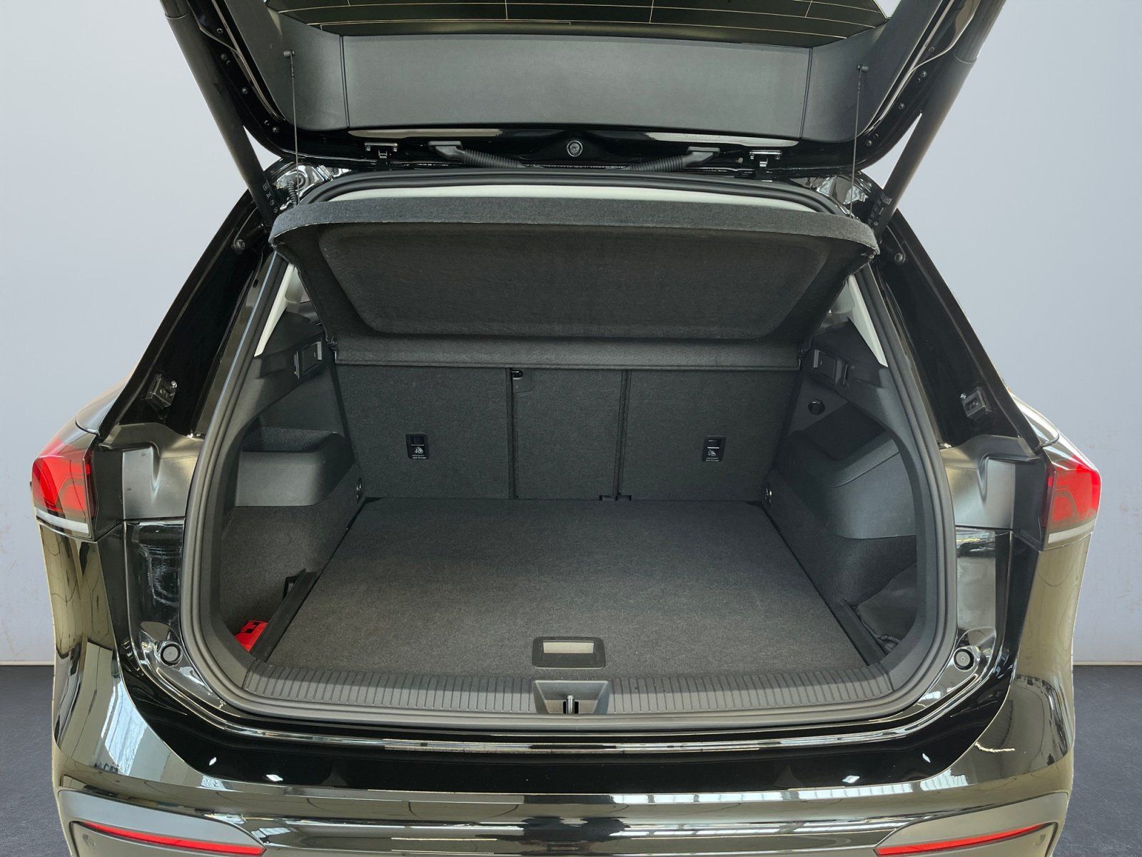 Volkswagen Tiguan Life 1.5 eTSI DSG ACC AHK Keyless-Start foto 14