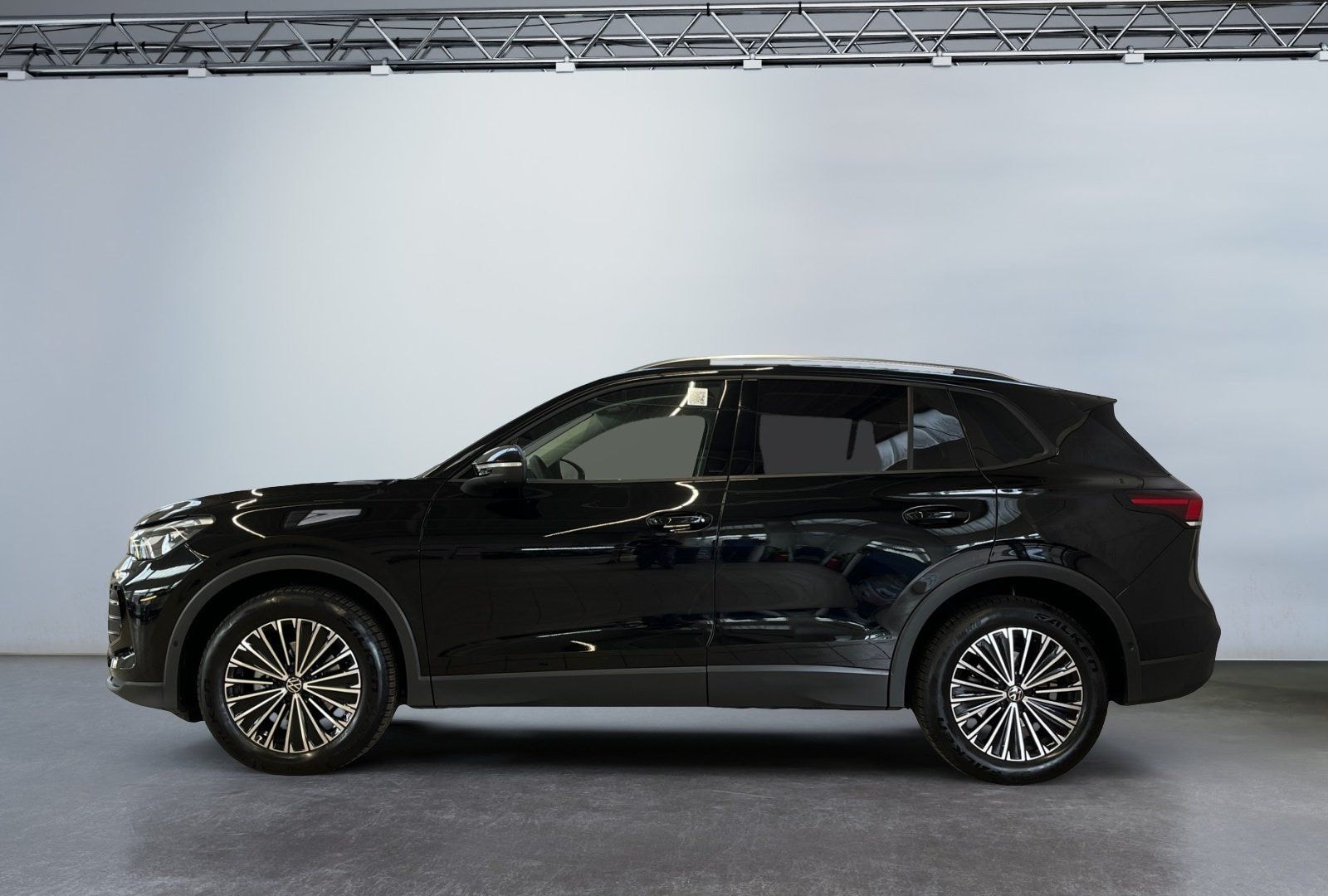 Volkswagen Tiguan Life 1.5 eTSI DSG ACC AHK Keyless-Start foto 3