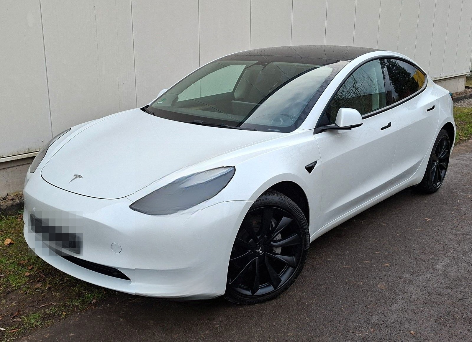 Tesla Model 3 Long Range Dual AWD SOH93% AMD Ryzen foto 1