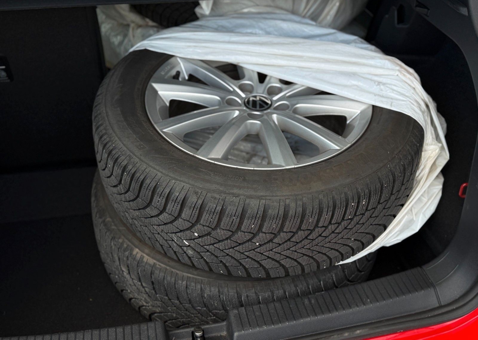 Volkswagen T-CROSS STYLE 1.5 TSI DSG ACC NAVI SHZ LED ASSIS foto 15