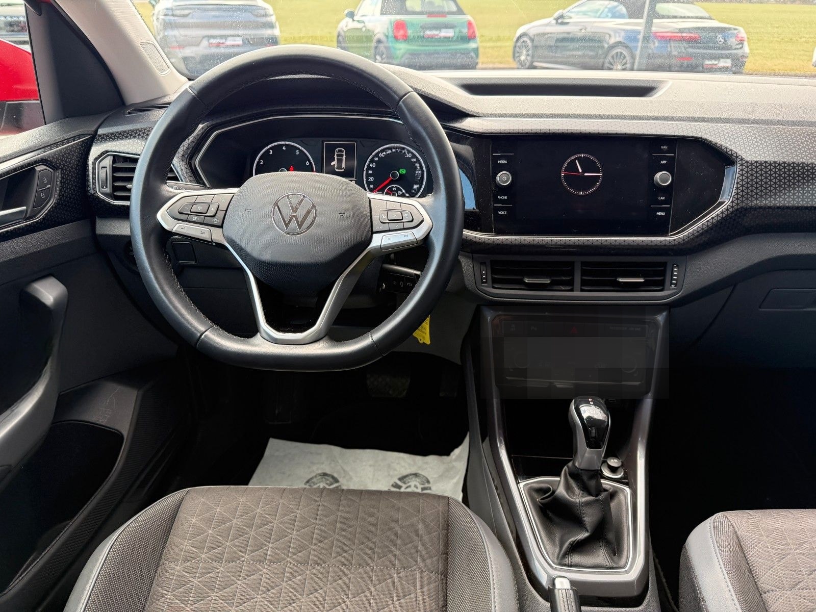 Volkswagen T-CROSS STYLE 1.5 TSI DSG ACC NAVI SHZ LED ASSIS foto 18