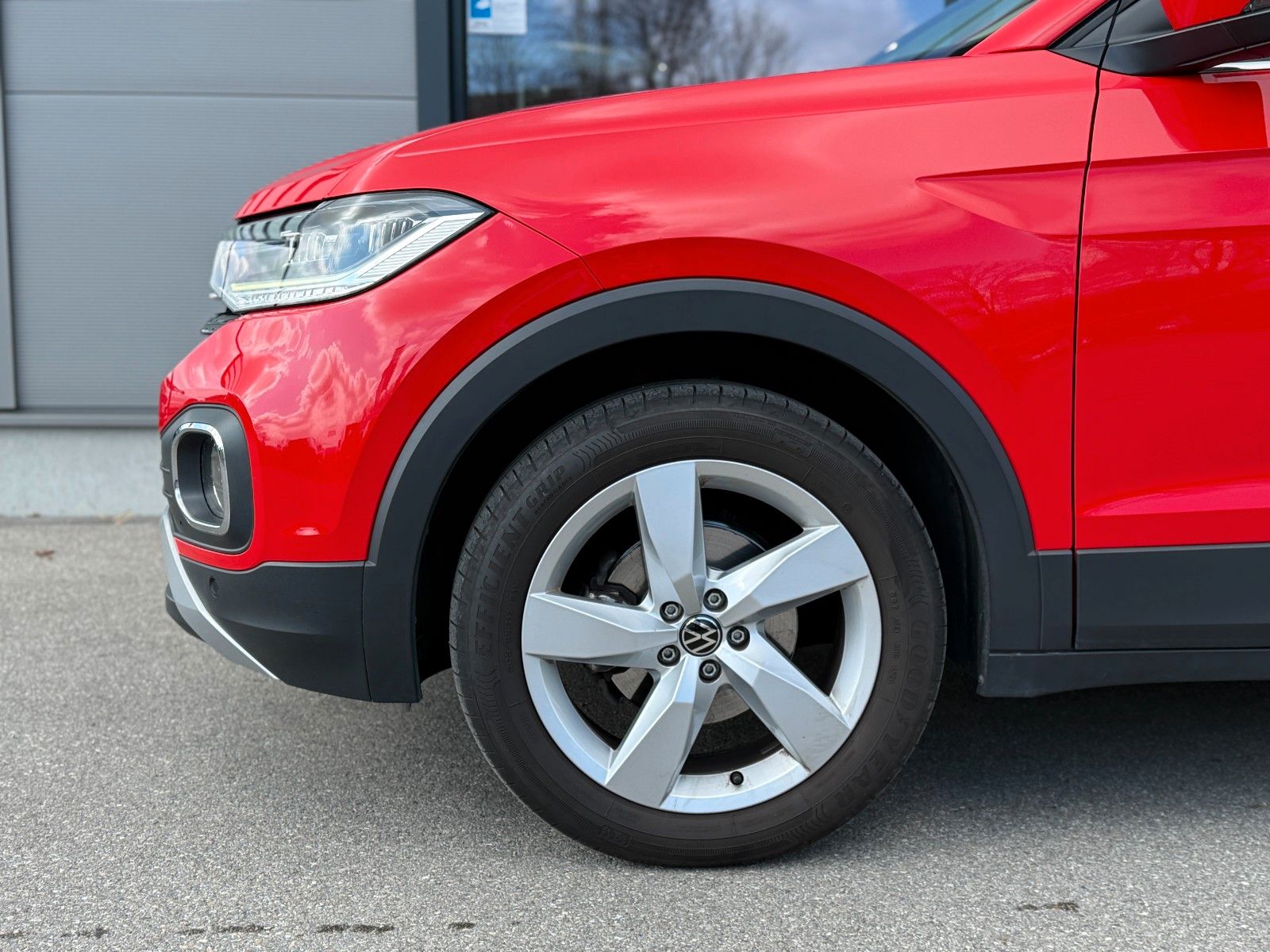 Volkswagen T-CROSS STYLE 1.5 TSI DSG ACC NAVI SHZ LED ASSIS foto 3