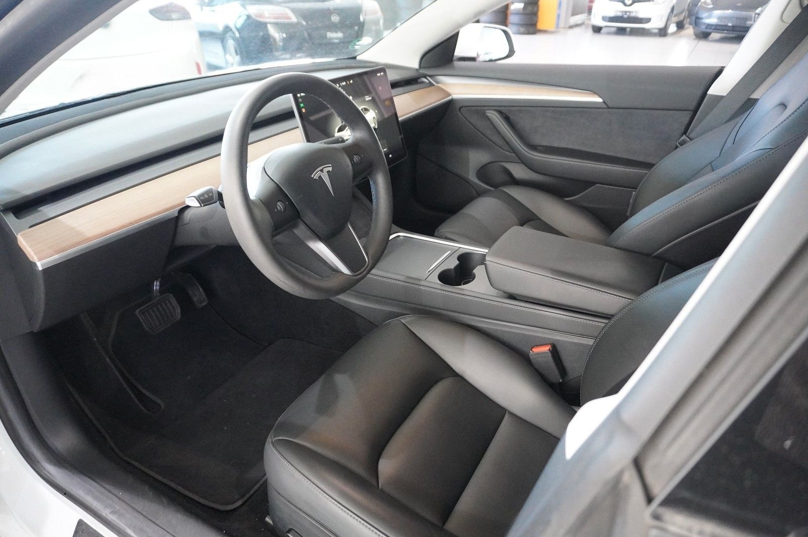 Tesla Model 3 LONGRANGE DUAL-MOTOR NAVI/KAMERA/DAB/AMD foto 14