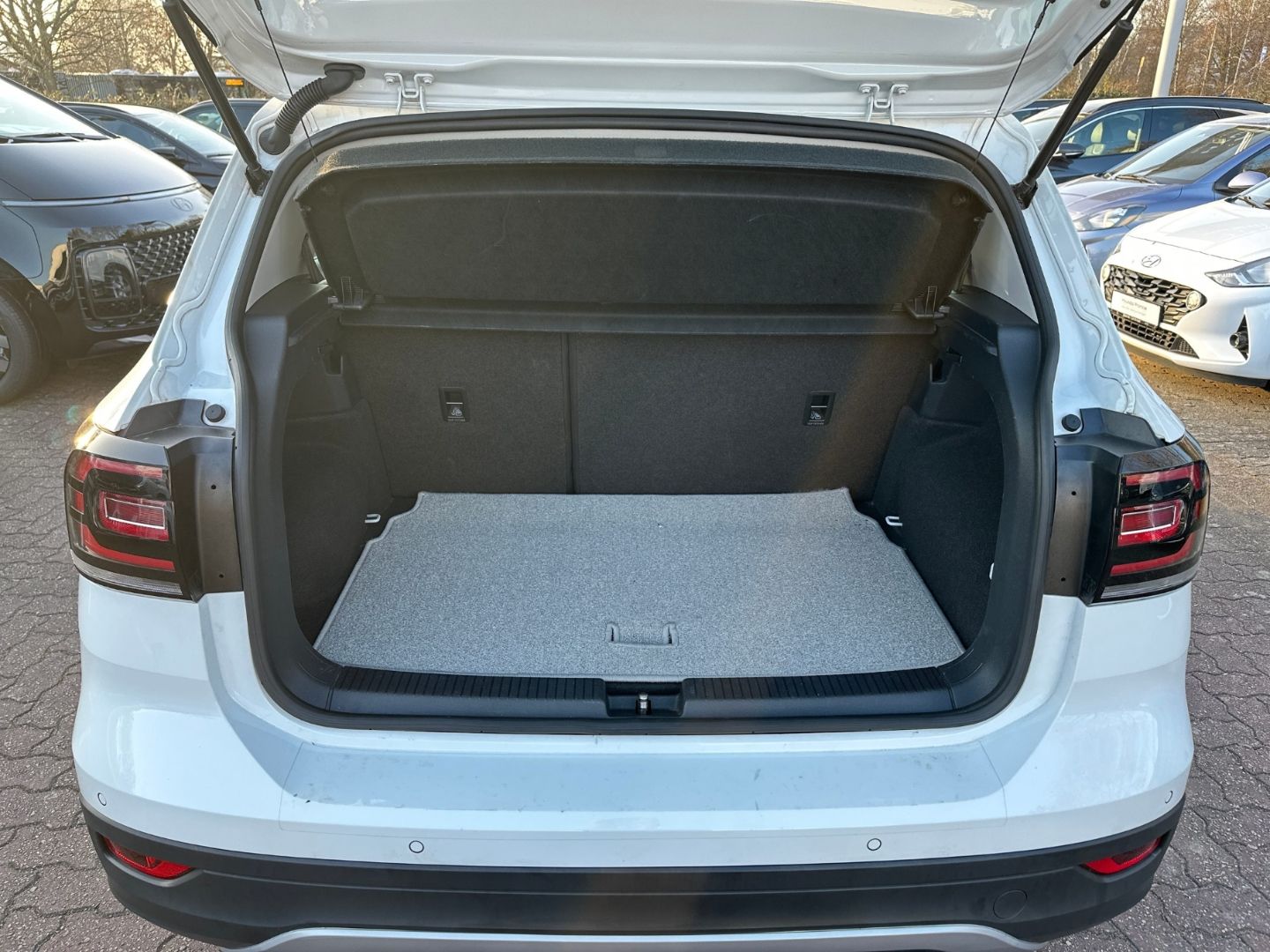 Volkswagen T-Cross Style 1.0 TSI DSG ACC RFK Allwetter Navi foto 11