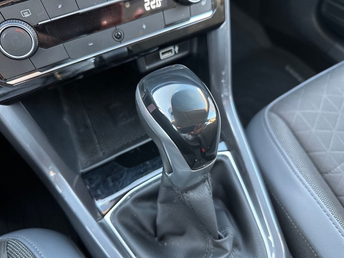 Volkswagen T-Cross Style 1.0 TSI DSG ACC RFK Allwetter Navi foto 13