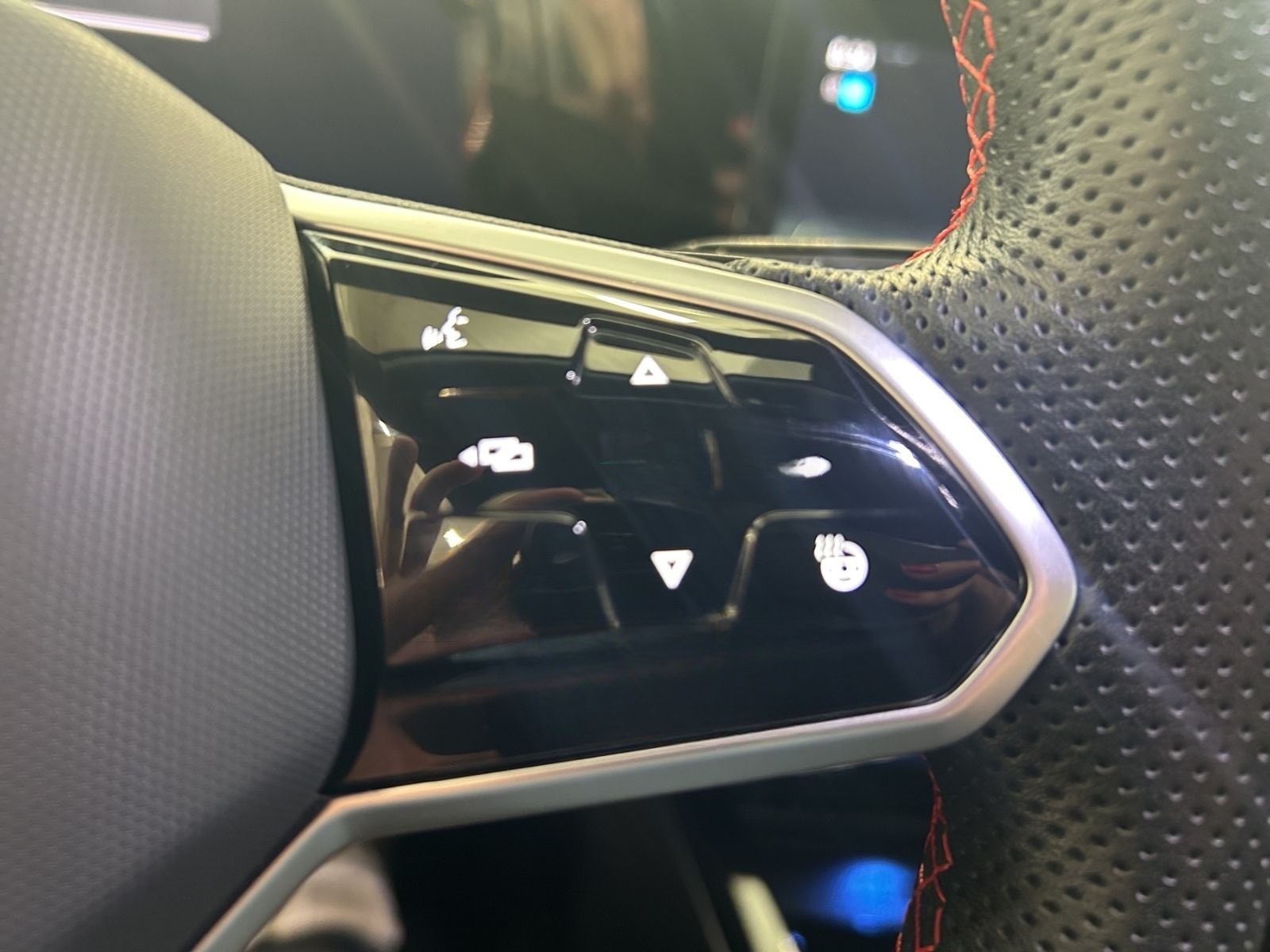 Volkswagen Golf VIII GTI Clubsport 2.0 TSI +DSG+BLACK+NAVI foto 22