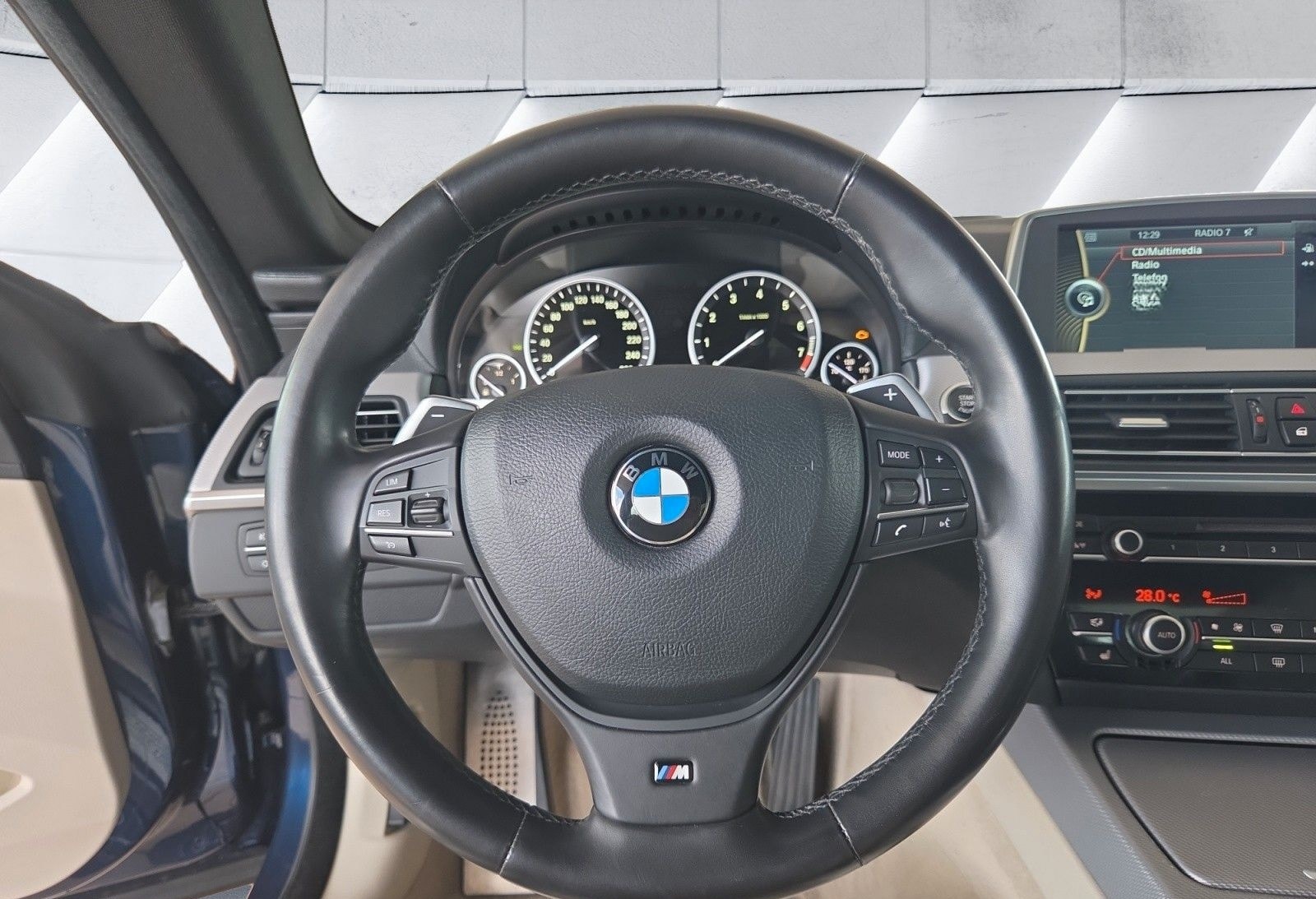 BMW 640i/Rentnerfahrzeug/Gepfl.Zustand/ M Sportpaket foto 3