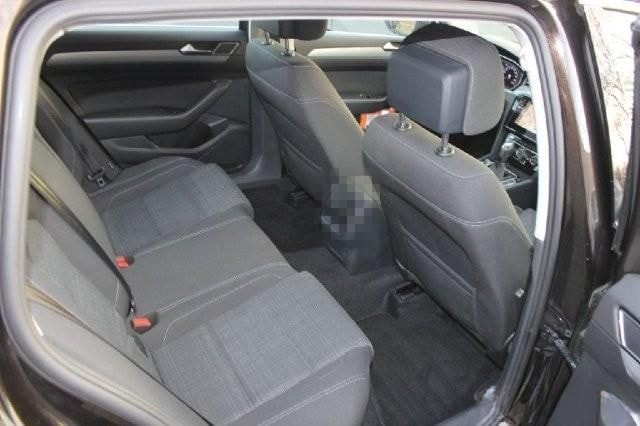 Volkswagen Passat Variant 2.0 TDI DSG Business LED*Rear Vie foto 5