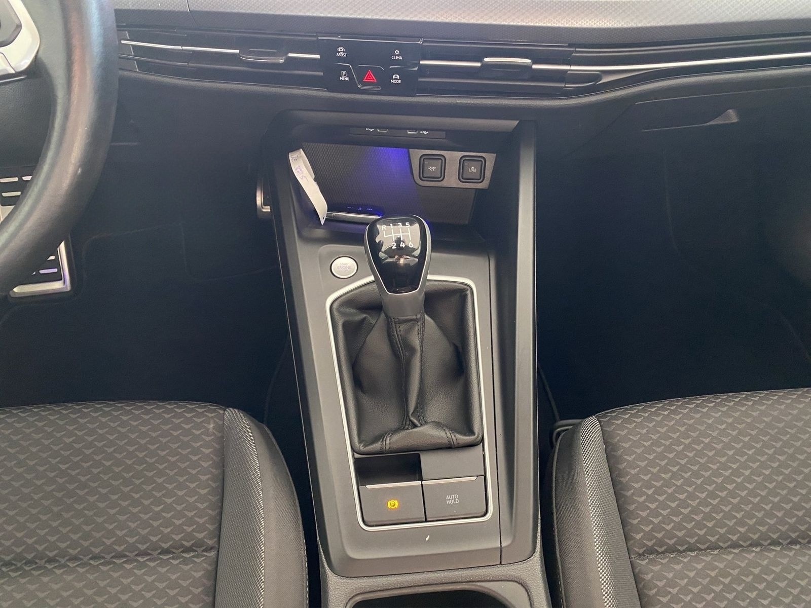 Volkswagen Golf VIII Life (NAVI.SHZ.PDC.ACC.AHK.DAB) 2.0 TD foto 12