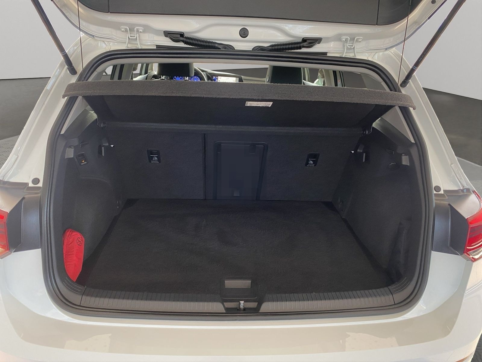 Volkswagen Golf VIII Life (NAVI.SHZ.PDC.ACC.AHK.DAB) 2.0 TD foto 7