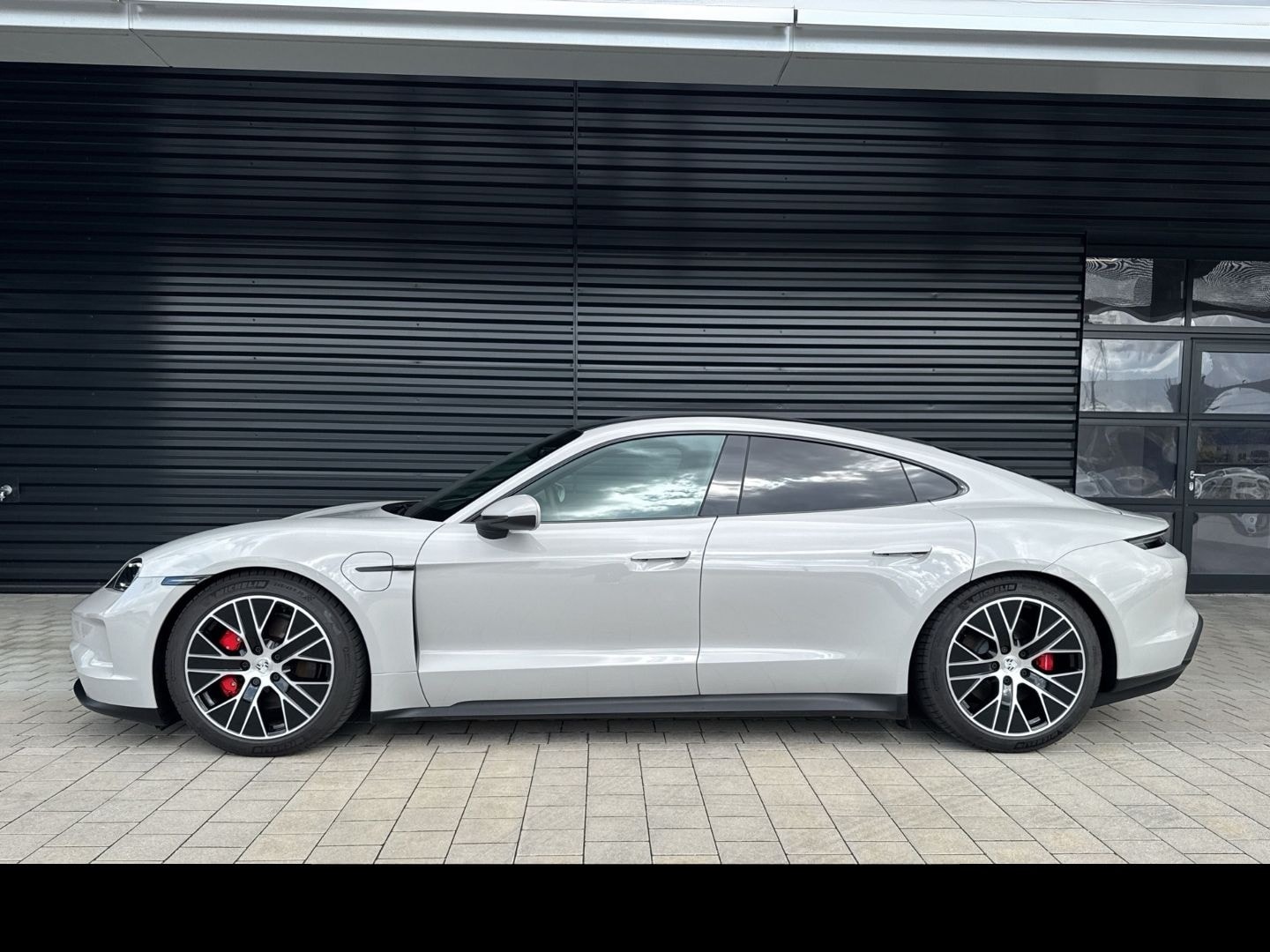 Porsche Taycan 4S Head-Up BOSE 20-Zoll Panoramadach foto 2