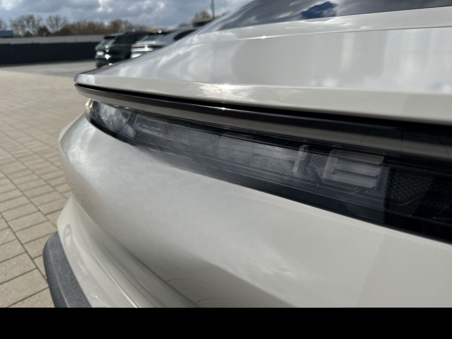 Porsche Taycan 4S Head-Up BOSE 20-Zoll Panoramadach foto 14