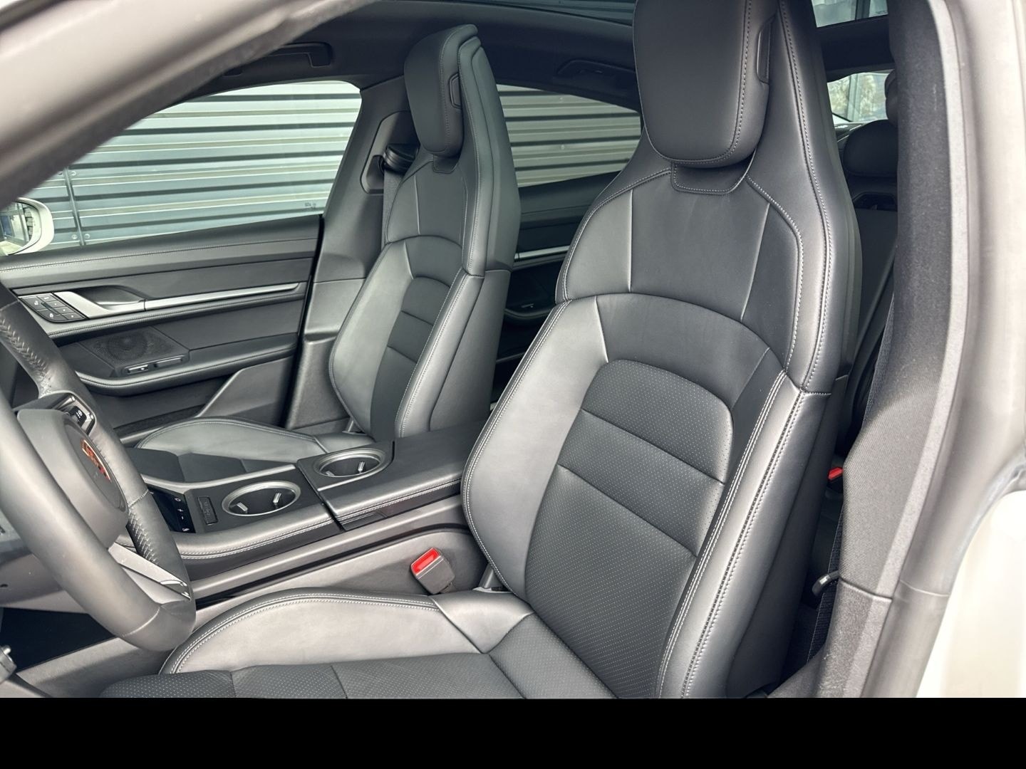 Porsche Taycan 4S Head-Up BOSE 20-Zoll Panoramadach foto 16