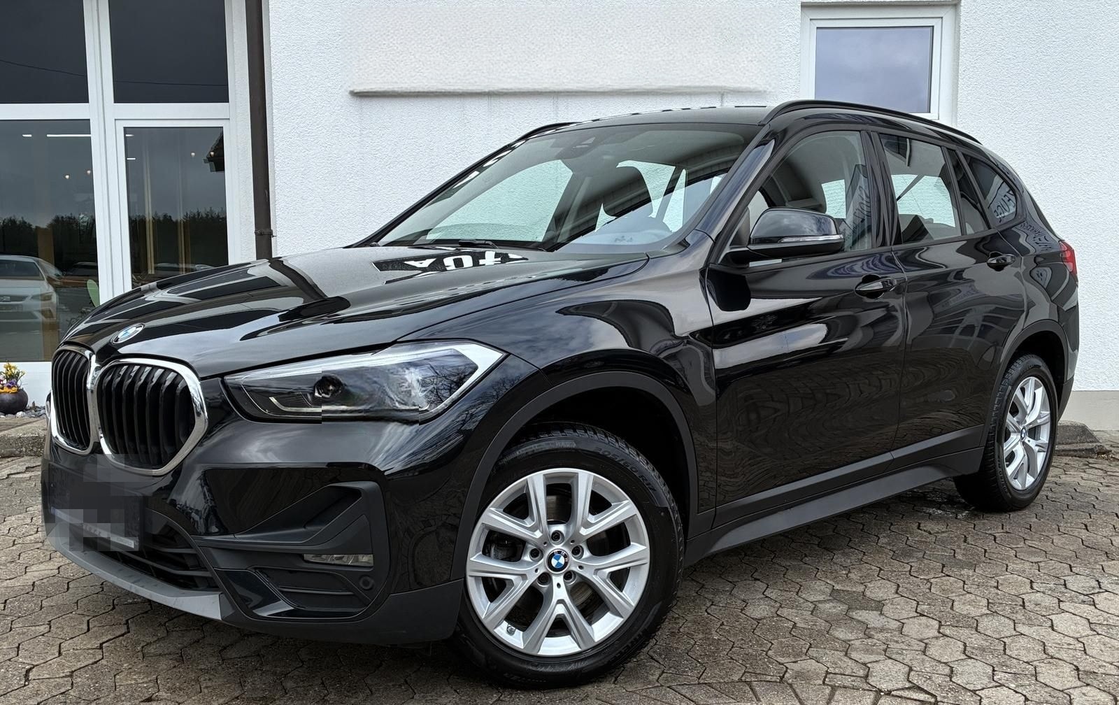 BMW X1 sDrive 18 d Advantage LED NAVI PDC SHZ AHK foto 1